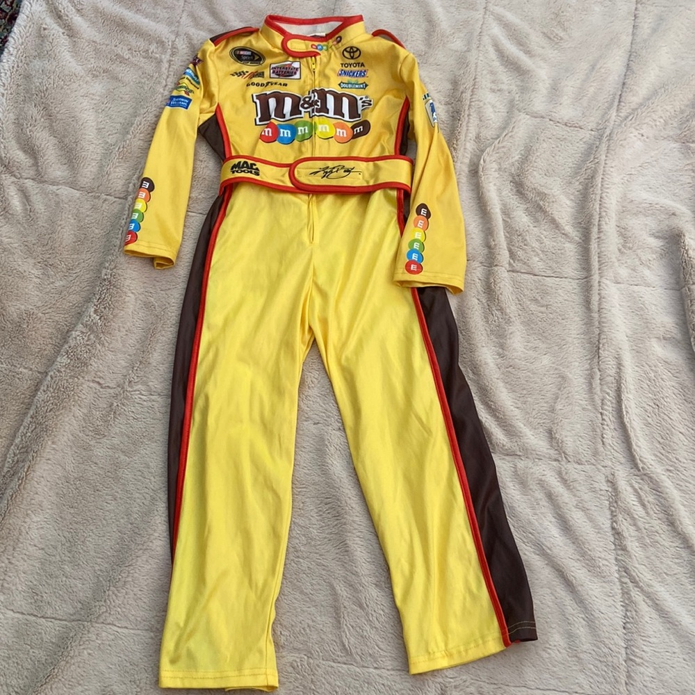Child's nascar Kyle bush costume size 3/4 color yellow